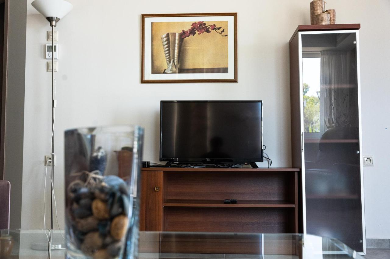 Gabbiano Blu Apartment Волос Екстериор снимка
